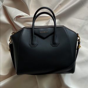 GIVENCHY Black Rubber Effect Medium Antigona Bag